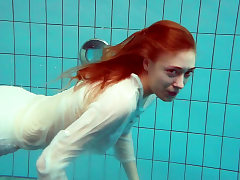 Diana Zelenkina red-hot Russian underwater