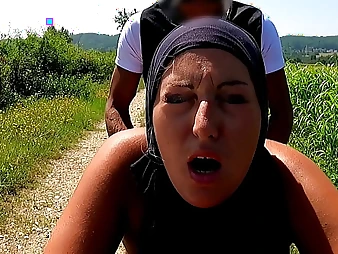 Muslim honey prays for formulary more the car, ensnared on camera!