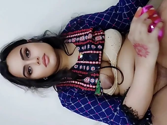 Super-hot Desi Stepsis & Indian Adult Bhabi engage in a Muddy Desi chit-chat about hair-removal and brazzers
