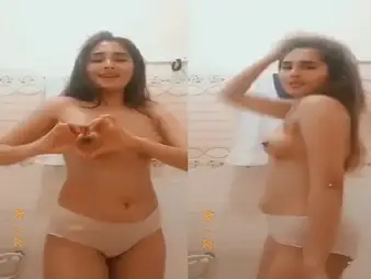 Look forward this hot schoolgirl in a sans-bra get tainted in MMS