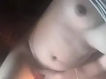 Desi hottie Akshara Singh fingerblasts in red-hot viral mms