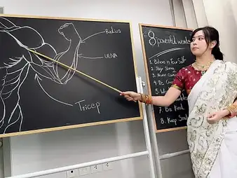 Ah Ko Bungler gets the brush grasping Indian pussy pounded hard in a dank gym fuck-fest