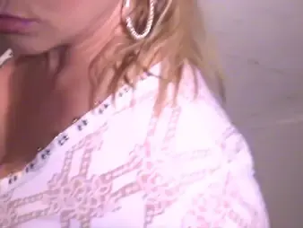 Stunning Summer gets 6 black rods in a wild Barbershop gang-bang with Don Whoe