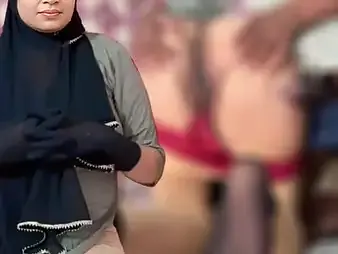 My stepsister's Muslim roommate Sonu moans painless Hunter pounds will not hear of from with little