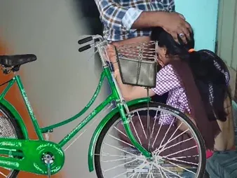 Hot Indian College Teen's Winter Orgy far Lovin' & Bangin'