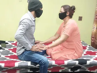 Desi Aunty & Bhabhi succeed anent their tight pussies drilled hard anent steamy Indian threesome