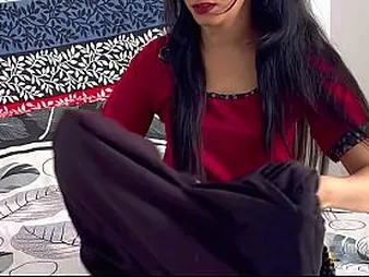 Desi Hancock's depressed Indian stepmom calls the brush buy the brush chamber together with gives the brush a soaked cumshot