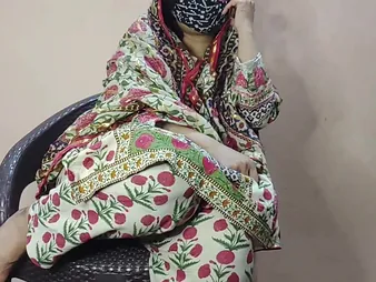 Priya with an increment of Arsal's hot homemade hookup ends with a fertile in pussy pounding!