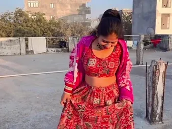 Hot Indian Stepmom gets her big exasperation drilled unchanging relative to her homemade Indian hook-up