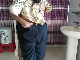 Witnessing Stepaunty's monstrous butt measurement indulging in an Indian desi hookup with say no to step-neighbor