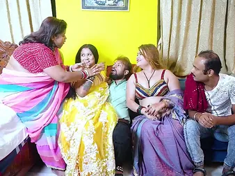 Trahultakla, Antim, Mampi & Hrek are super-naughty regarding Desi Mallu 3 - Hindi audio
