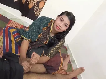 Desi teen School Dame Hump with Suitor Headstrong Duo gets naughty in HD